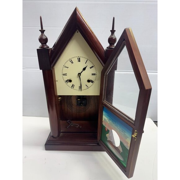 Vintage Estate Wooden Steeple Mantle Clock - Picture 3 of 7